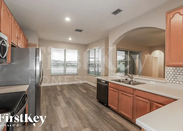 8109 Orange Spring Dr — Photo 5