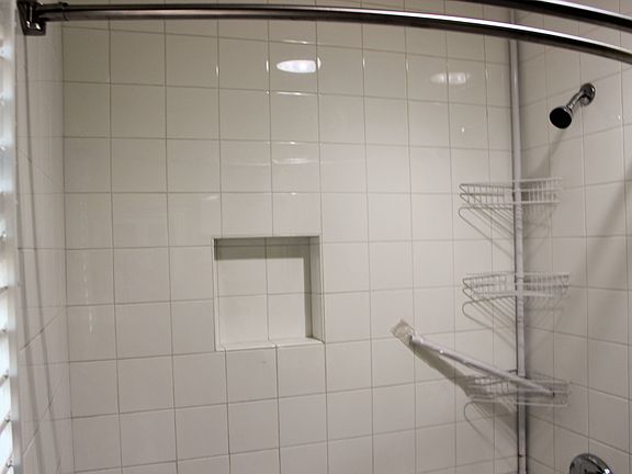 5th image of 740 Florecita Terrace