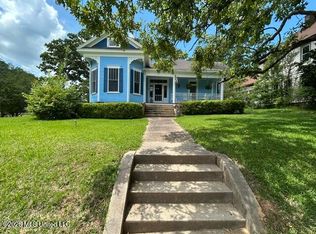 430 3rd St, McComb, MS 39648