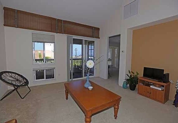 4th image of 75-5919 Alii Dr Unit Hh 22