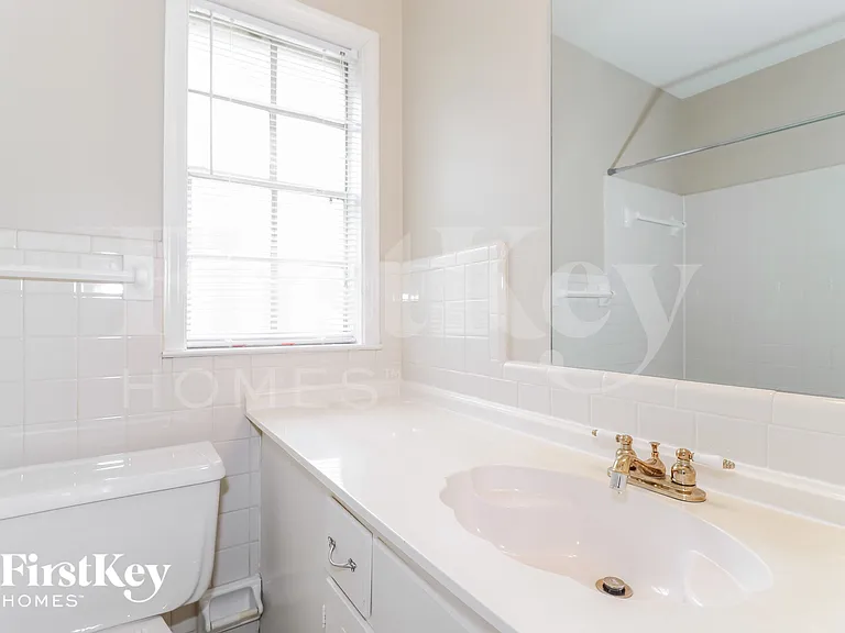 5373 Banbury Ave — Photo 11