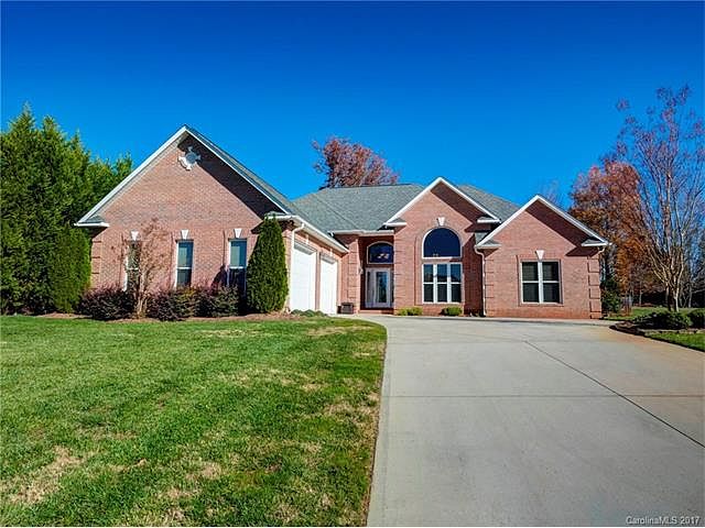 1st image of 109 Buckthorn Ct
