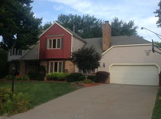 1570 Hamilton Ct, Bettendorf, IA 52722