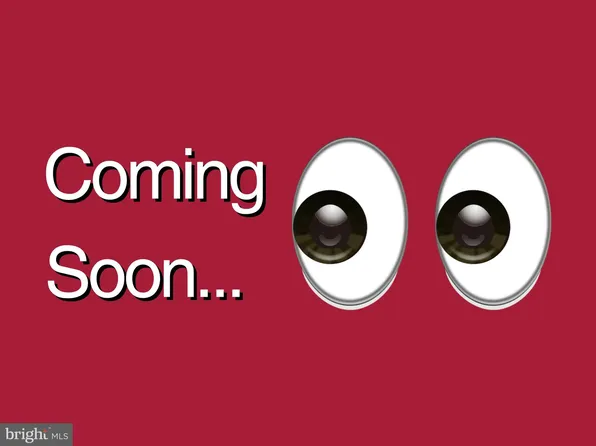 10710 Almond St, Fairfax, VA 22032