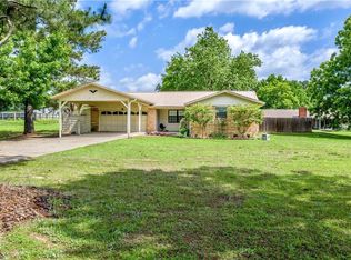 1923 Lake Dr, Muldrow, OK 74948