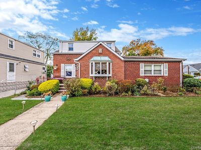 163 Crest Avenue, Elmont, NY, 11003