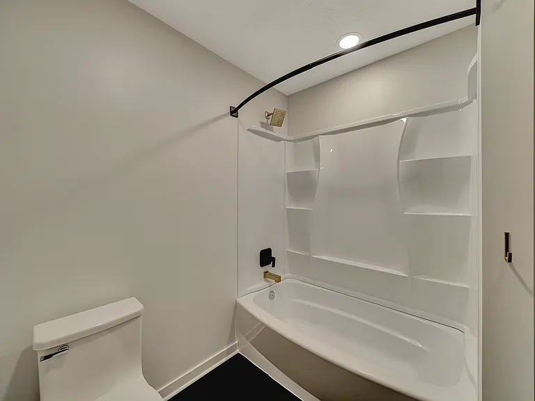 7339 Yankee Woods Dr — Photo 16