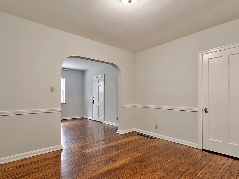 954 Ellison Ave #2 — Photo 5