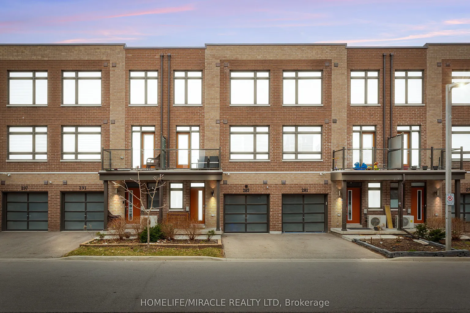 285 Dalhousie St photo 1