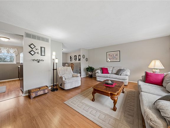 2nd image of 314 Hopi Dr