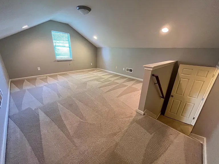 996 Applecross Dr — Photo 17