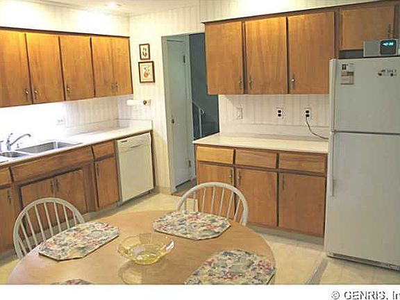 5th image of 141 Butler Dr