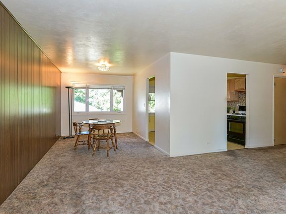 3rd image of 7848 Chestnut Ave