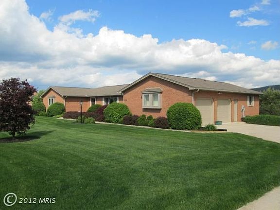 2nd image of 6336 Greenbriar Ln
