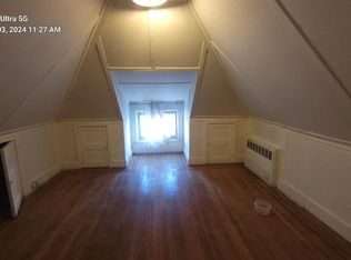261 Ocean Pkwy FLOOR 3, Brooklyn, NY 11218