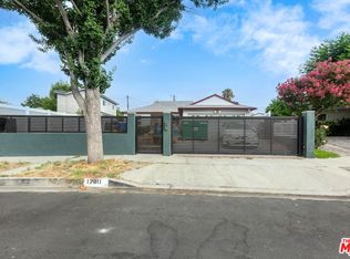 17001 Burton St Van Nuys CA 91406 Zillow