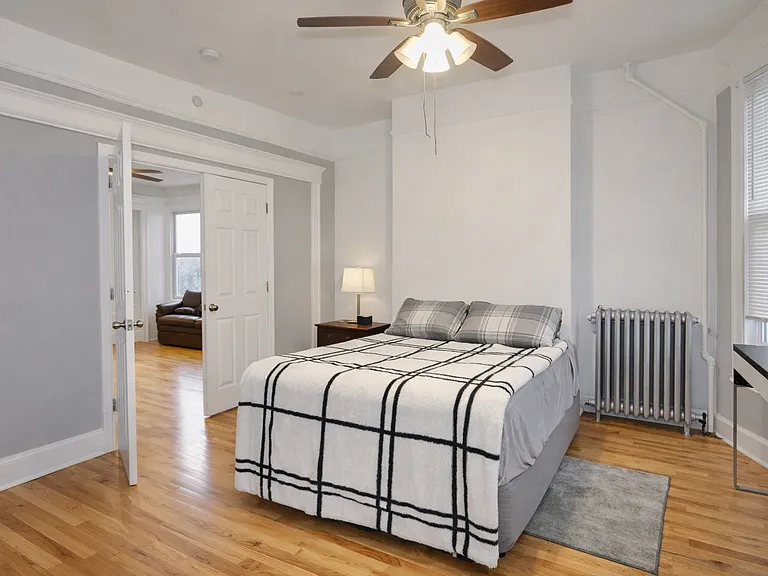 90 N Spring St #2 — Photo 6