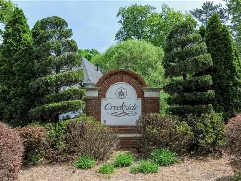 195 Creekside Park Dr — Photo 31