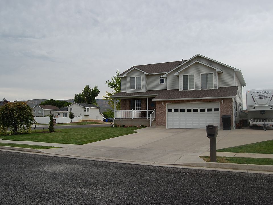 corner lot w/RV pad