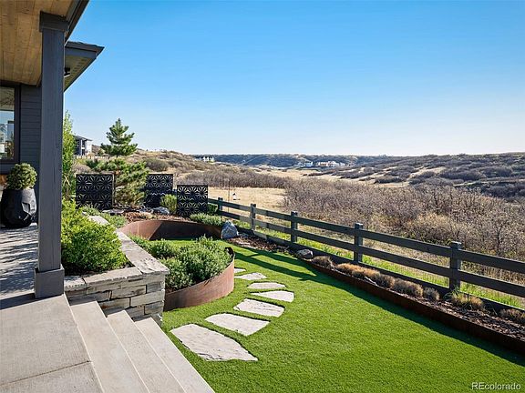3rd image of 6642 Canyonpoint Road