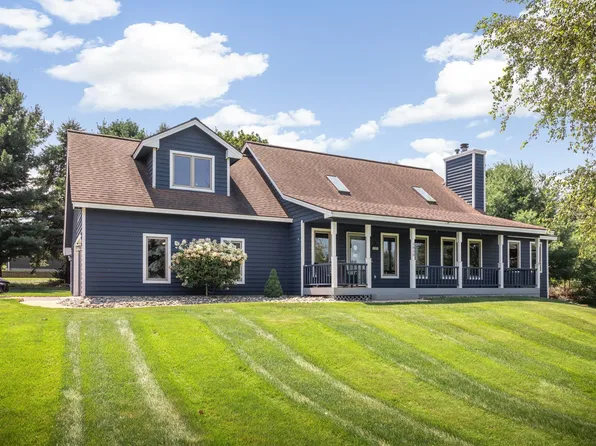 3850 Burlington Dr, Williamsburg, MI 49690