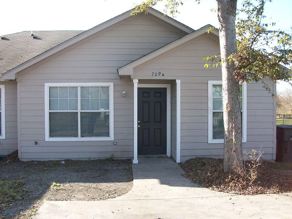 1st image of 709 E Avenue D #A