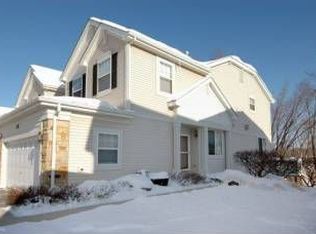 4368 Shooting Star Dr, Island Lake, IL 60042