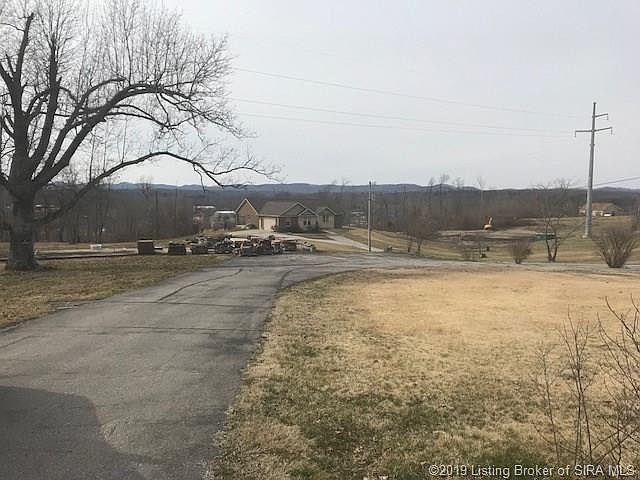 1st image of 213 Pine Dr