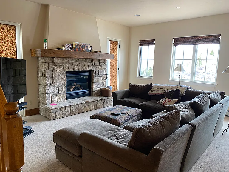 124 Eagles Glen Rd — Photo 10