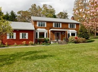 4 Leddy Ln, Pleasantville, NY 10570