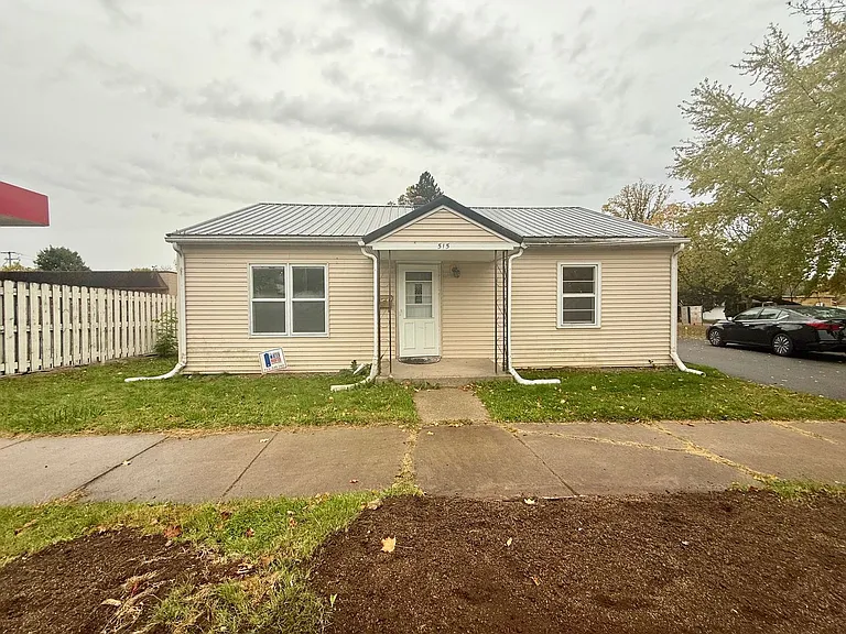 515 W Strowbridge St — Photo 27