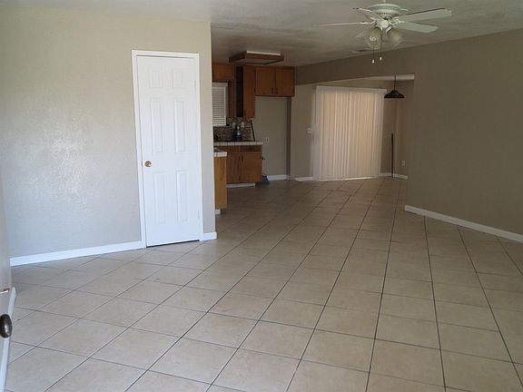 2nd image of 13202 E Cypress Ave