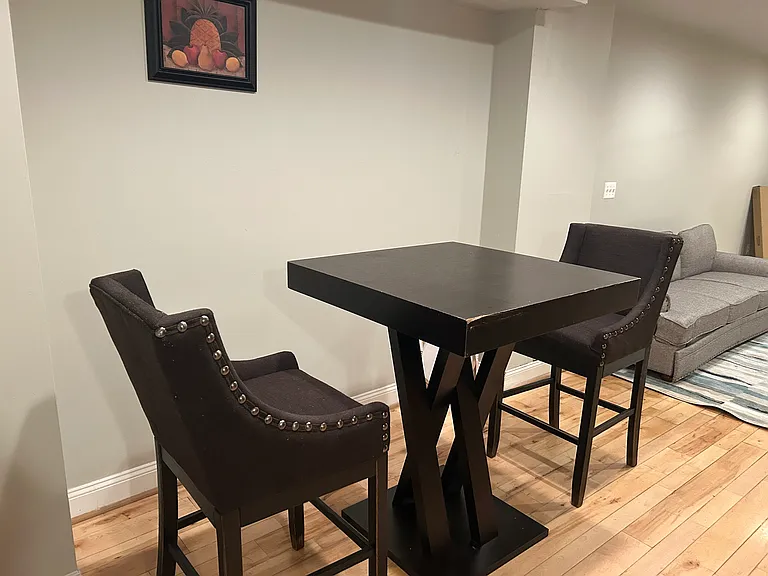1012 W Lombard St — Photo 3
