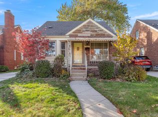 843 Mayburn St, Dearborn, MI 48128