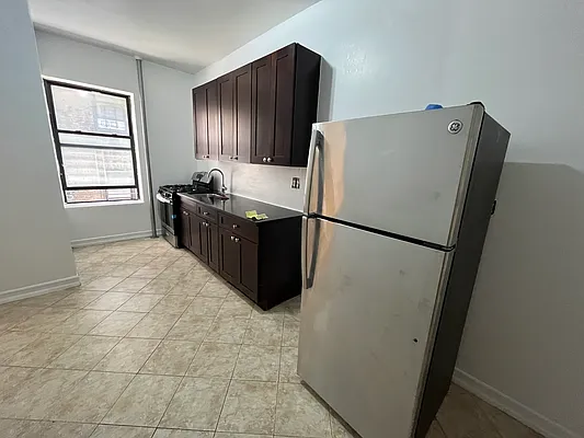 Rented by REAL New York | media 3