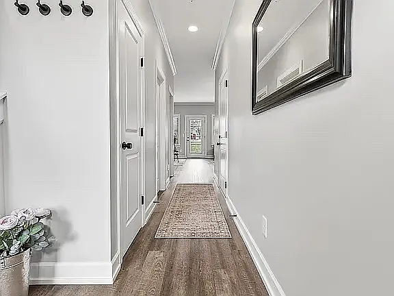 112 Mapleview Dr — Photo 5