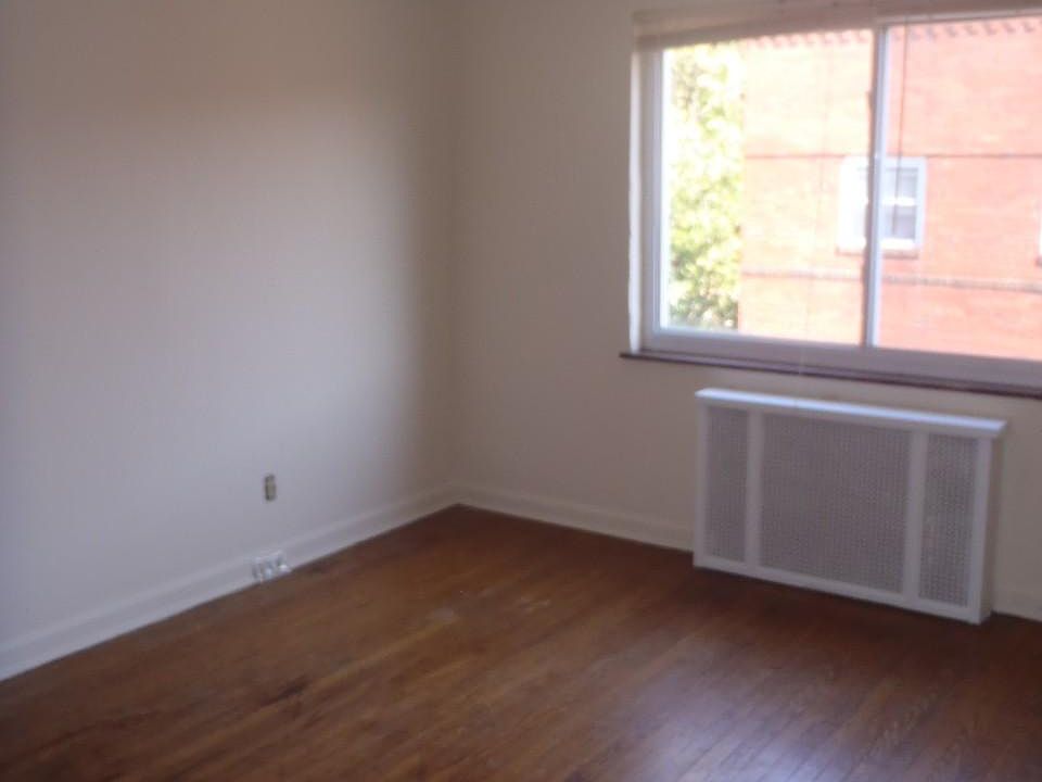 1st image of 950 Ludlow Ave APT 7