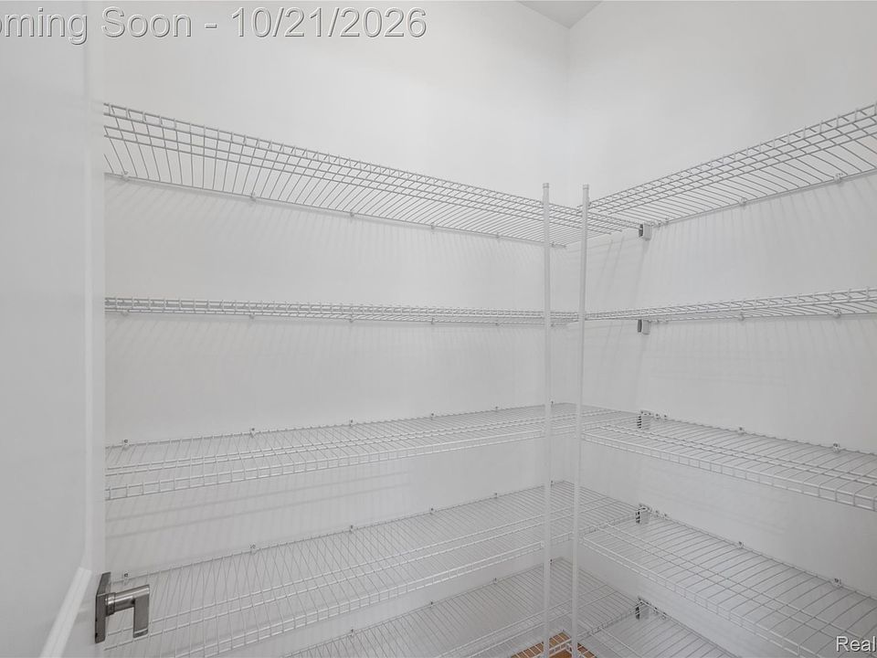 16085 Catalpa Ridge Dr, photo 11