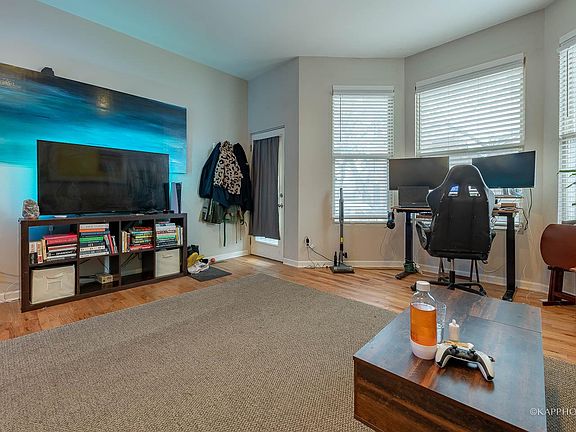 5th image of 1849 W Wellington Ave APT 1F