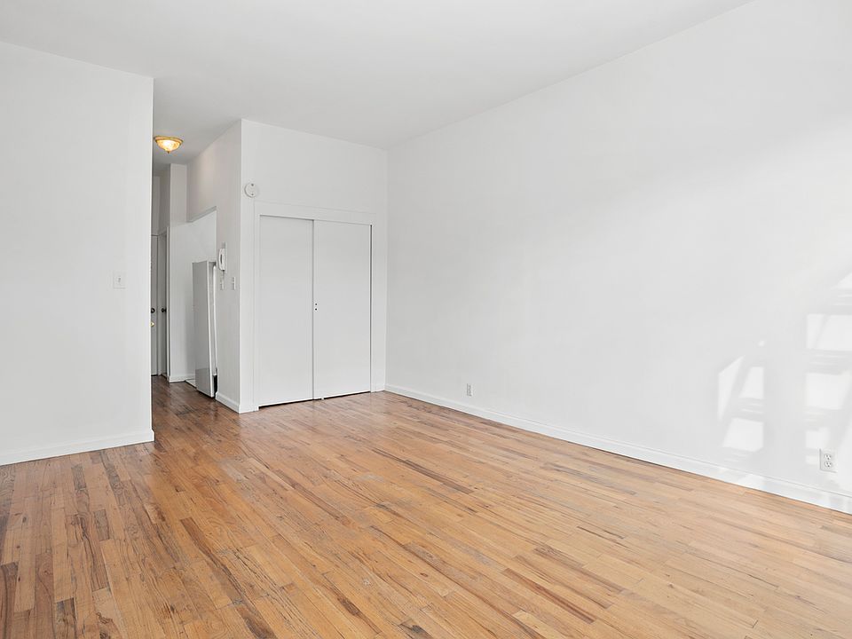 2nd image of 1707 2nd Ave APT 14