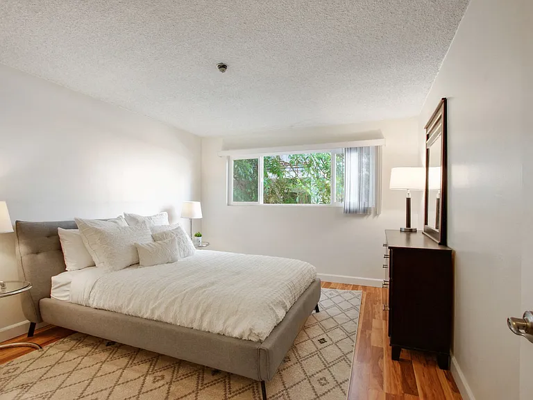 9632 Lucerne Ave — Photo 16