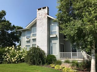 183 Hotchkiss Grove Rd, Branford, CT 06405