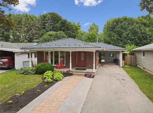 357 Grangewood Dr, Waterloo, ON N2K 2E4