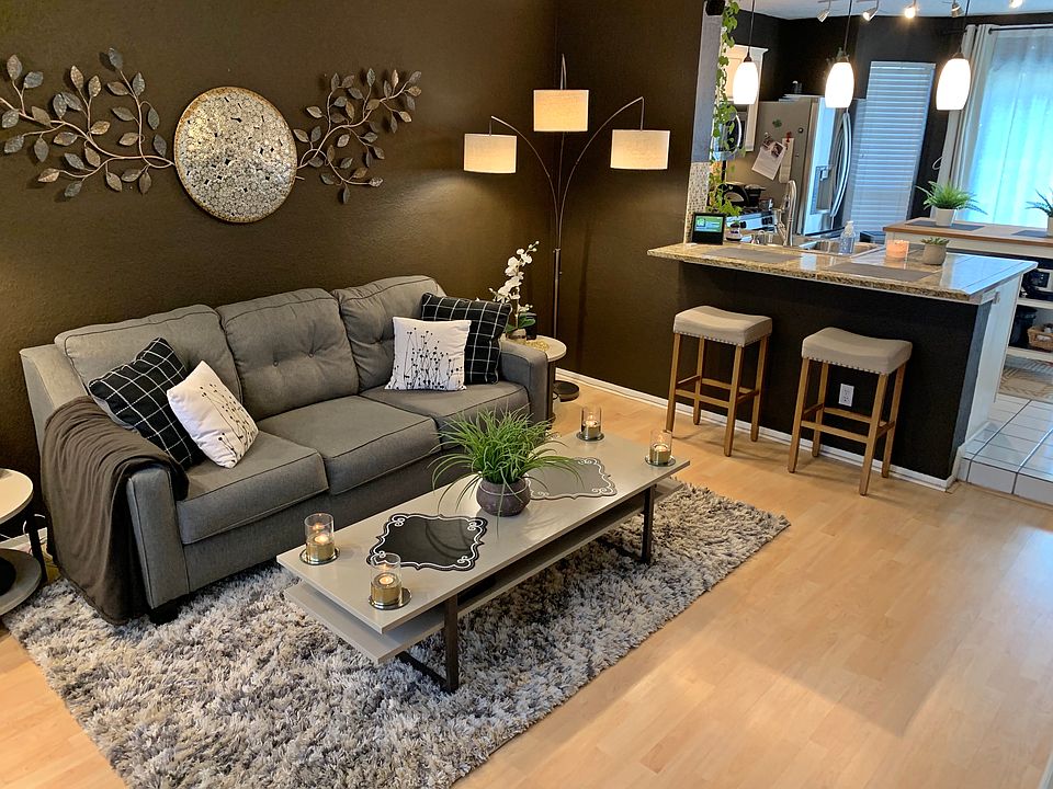 2nd image of 11901 A Swearingen Dr #3