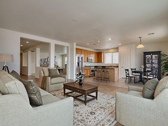 4th image of 4253 E Gleneagle Dr