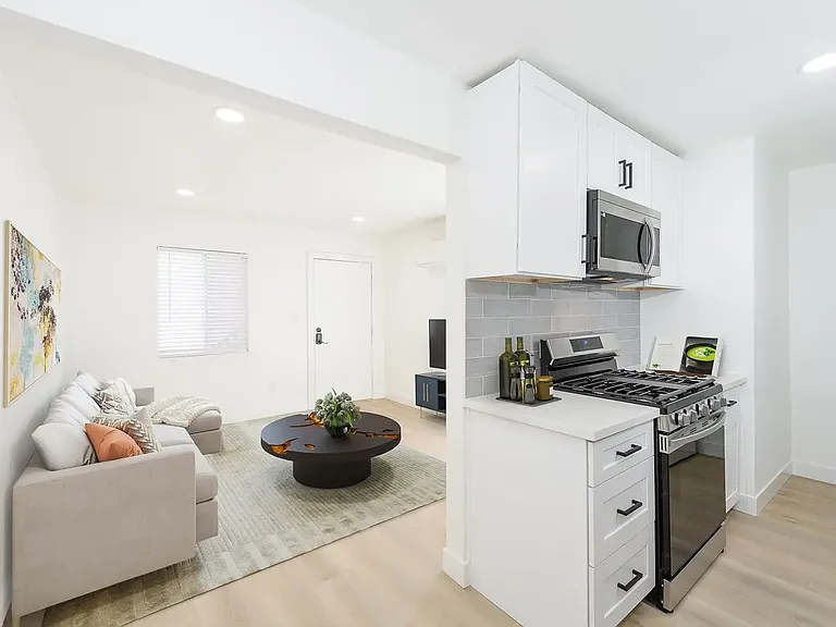 3135 Ivy St #4 — Photo 6