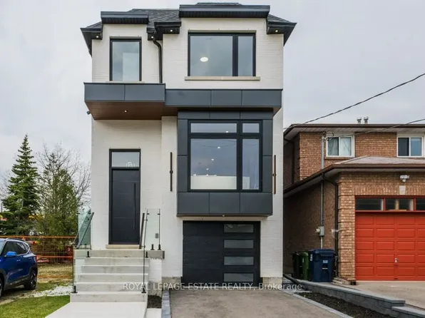 4 Lunness Rd, Toronto, ON M8W 4M3