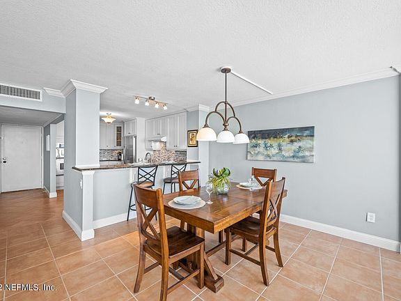 5th image of 1301 1st St S APT 1405
