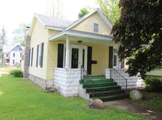 305 High St, Lowell, MI 49331