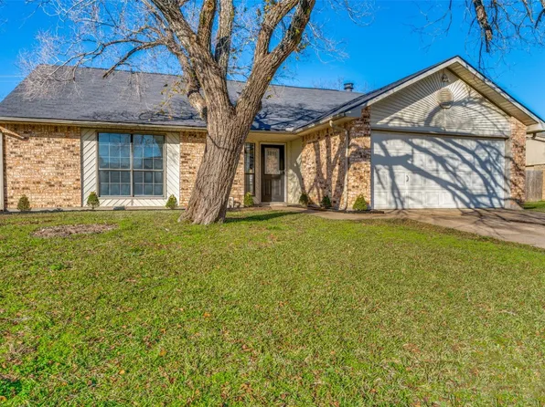 4810 Cactus Trl, Grand Prairie, TX 75052